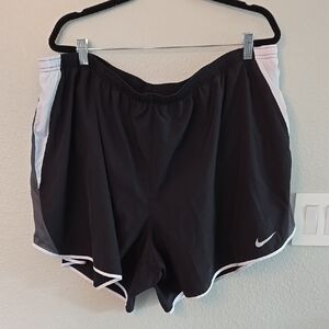 Nike PLUSWomen's Black Shorts 3x
